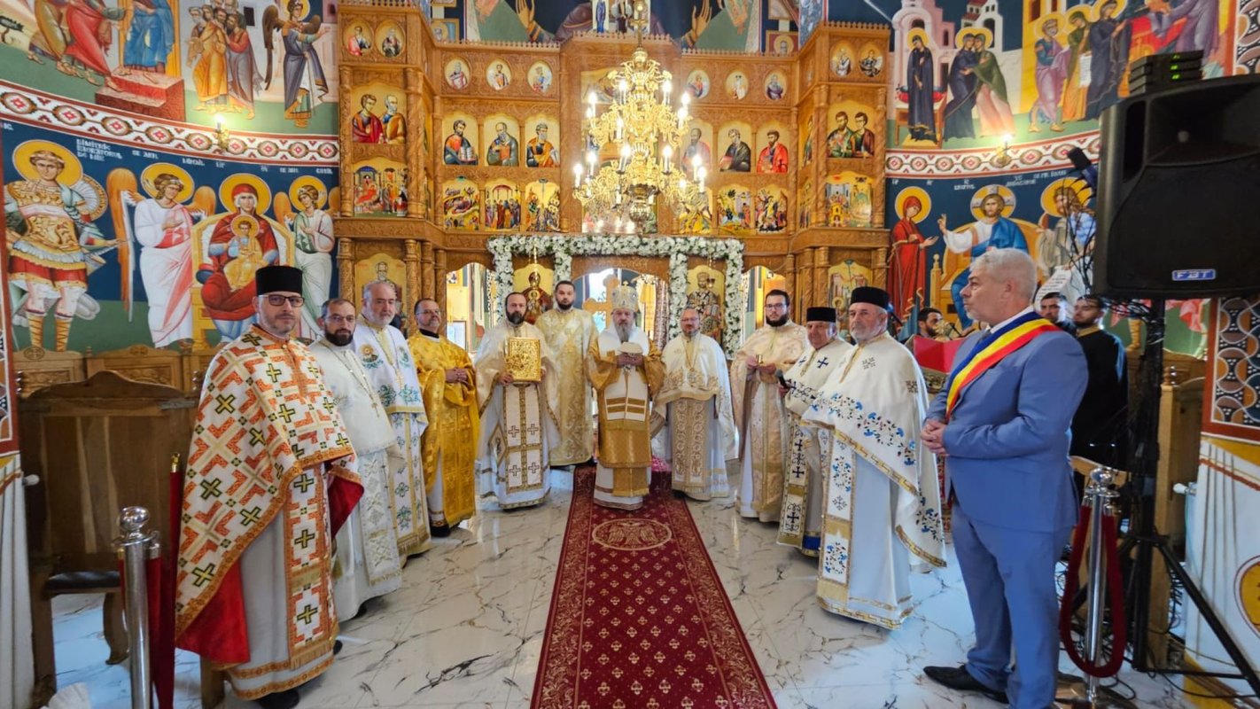 Sfințirea bisericii Parohiei Mărășeasca din judeţul Prahova 347453