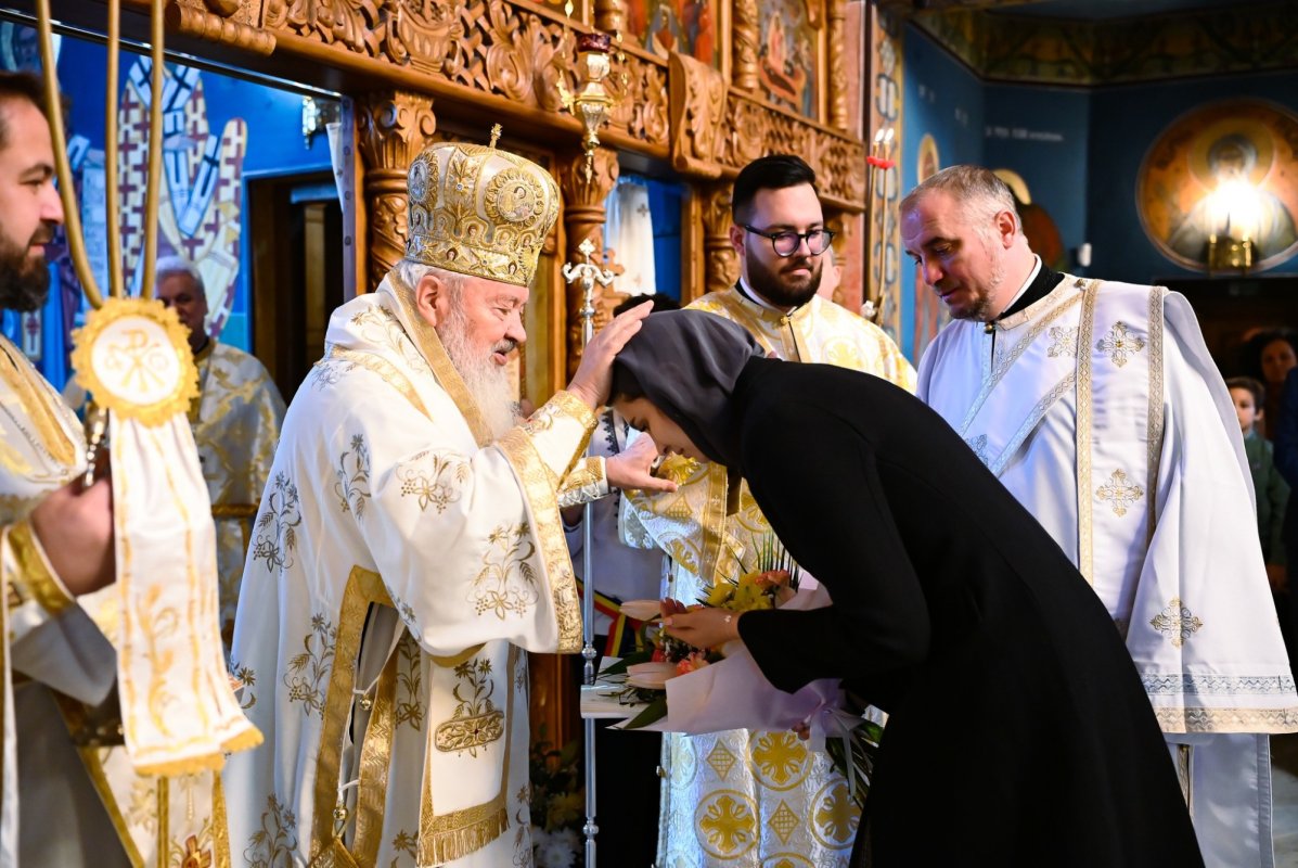 Hramul bisericii din cartierul clujean Dâmbul Rotund 347525