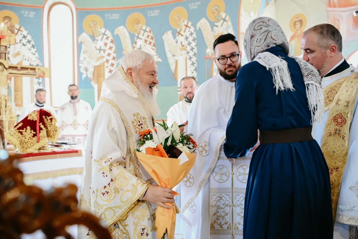 Hramul Bisericii „Sfântul Ierarh Nectarie” din Dej 347629