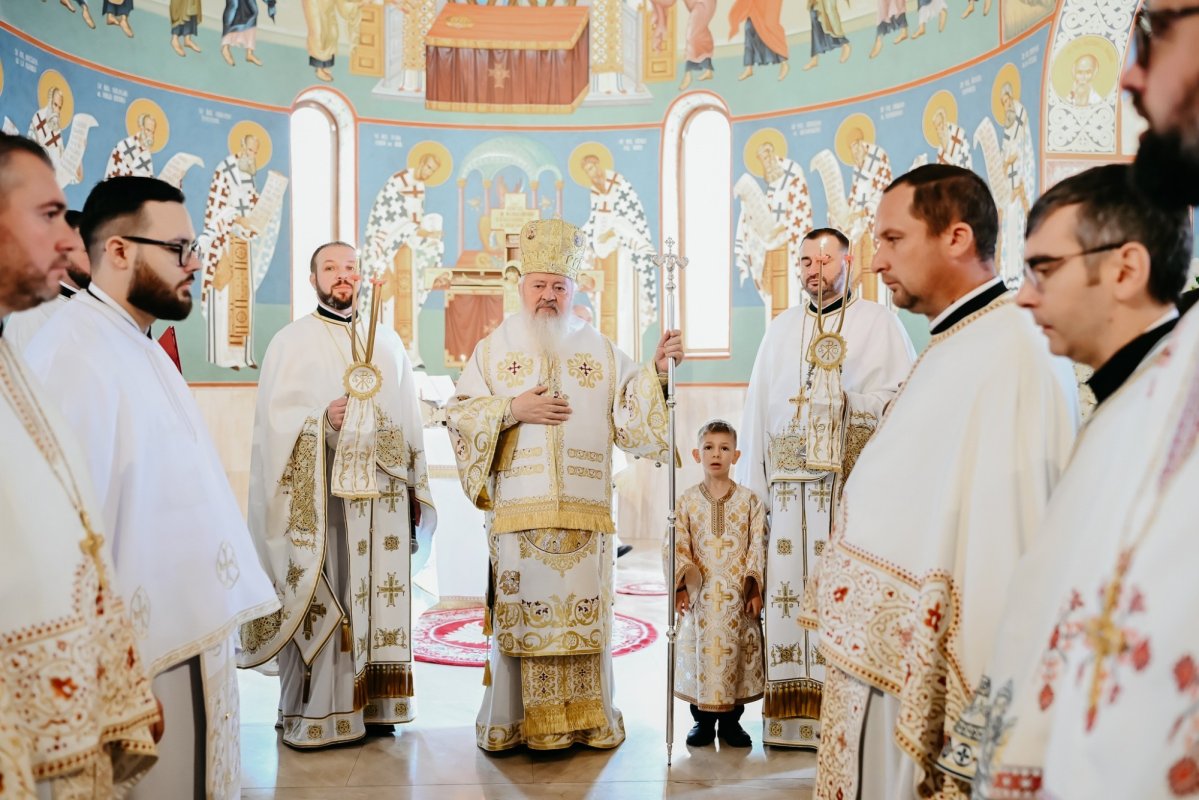 Hramul Bisericii „Sfântul Ierarh Nectarie” din Dej 347633