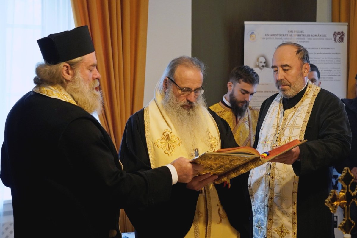 Sfințirea centrului de zi pentru bunici din Miorcani 347639