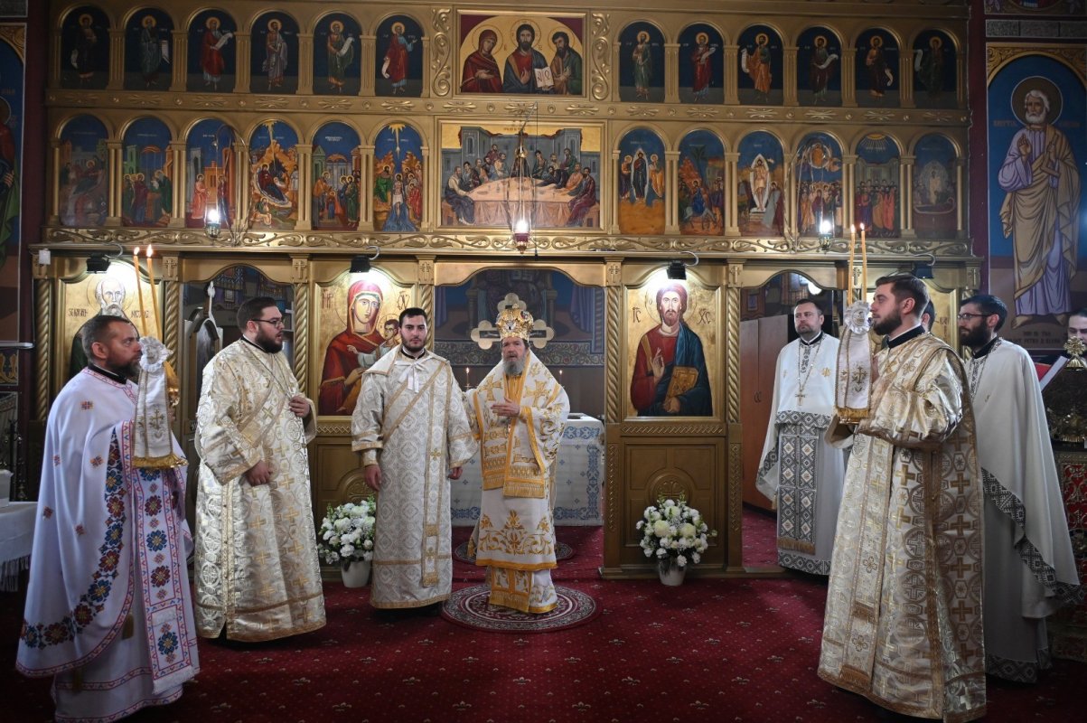 Binecuvântare arhierească la hramul Parohiei Tăut din Protopopiatul Tinca 347762