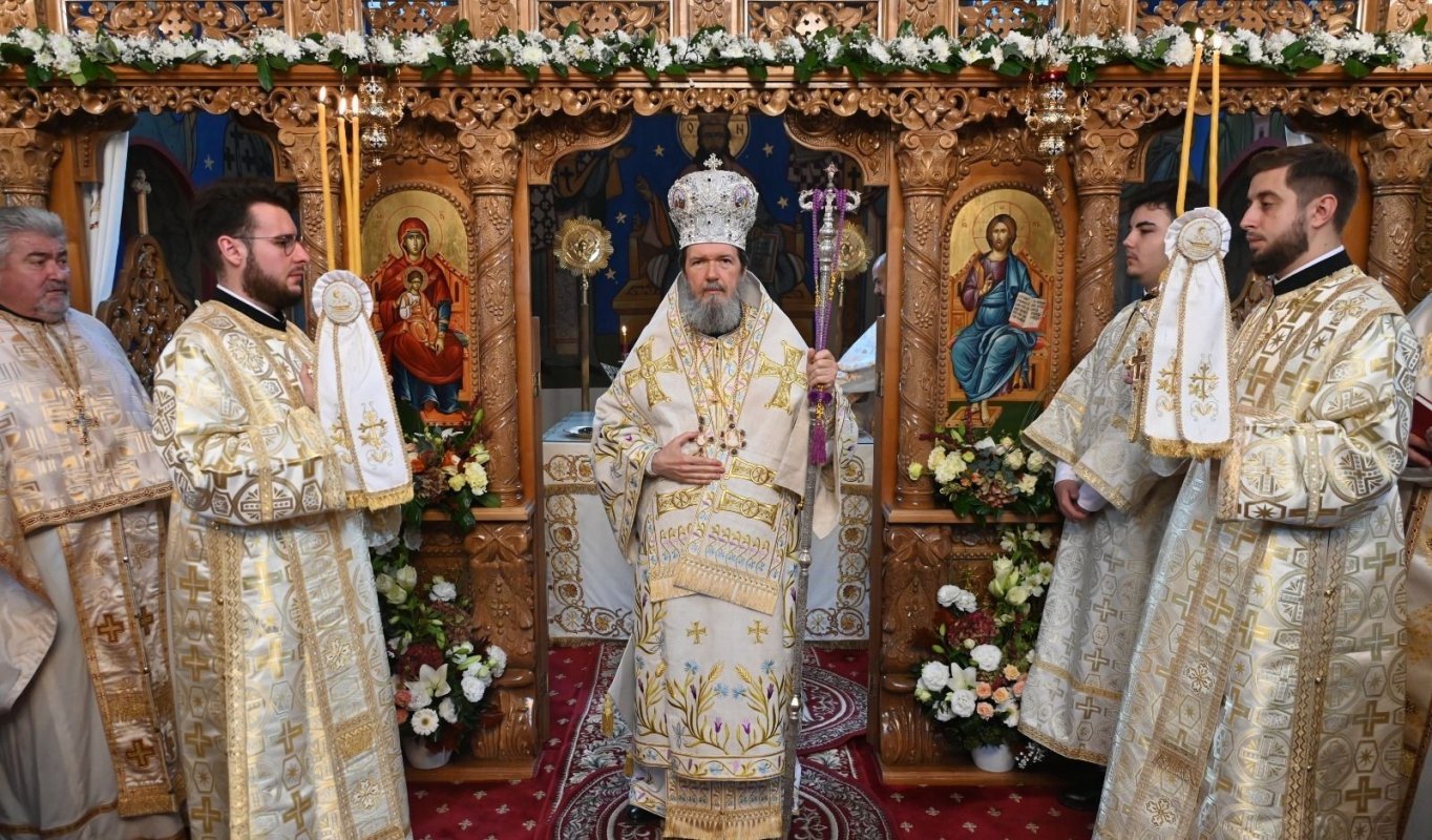 Binecuvântare arhierească la hramul Parohiei Tăut din Protopopiatul Tinca 347763
