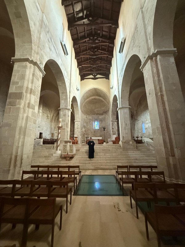 Paşii unui pelerin în adâncurile lumii creştine 348057