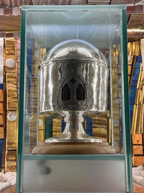 Paşii unui pelerin în adâncurile lumii creştine 348062