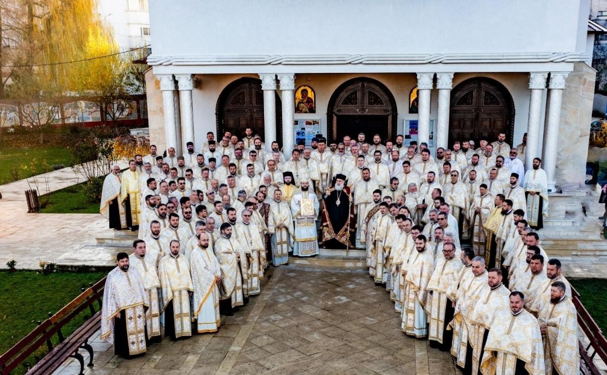 Sinaxa preoților din Protopopiatul Bacău 347982