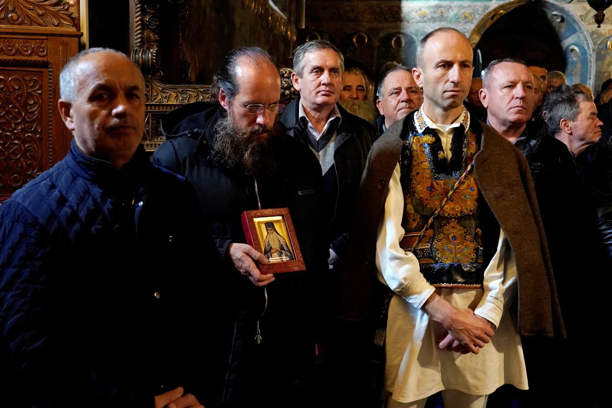 Prăznuirea Sfântului Paisie la Mănăstirea Neamț 348094