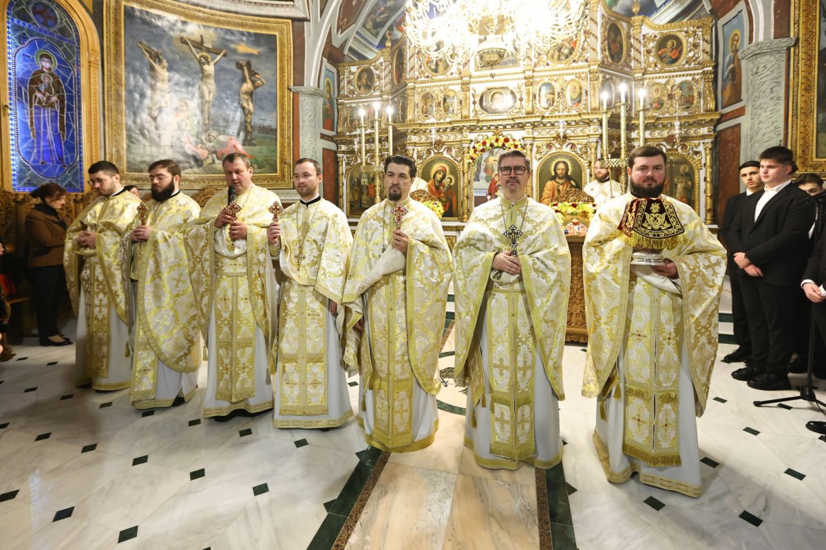 Binecuvântare și înnoire la Seminarul Teologic din Buzău 348136