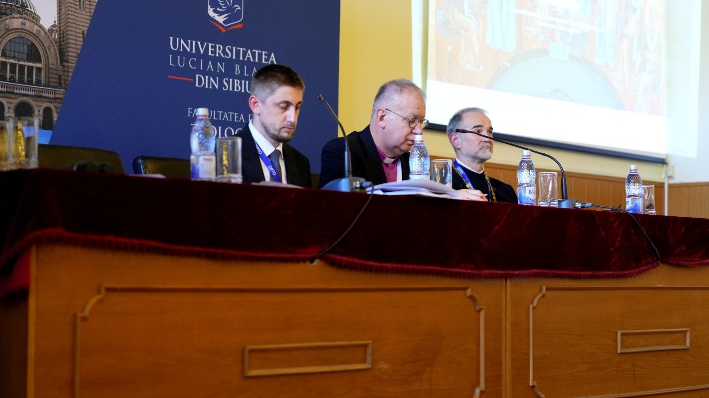 Simpozion Internaţional la Facultatea de Teologie Ortodoxă din Sibiu 348158