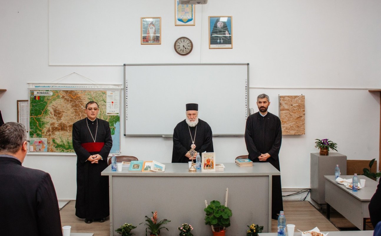 Lansarea noului Îndrumător pastoral al Episcopiei Tulcii 348358