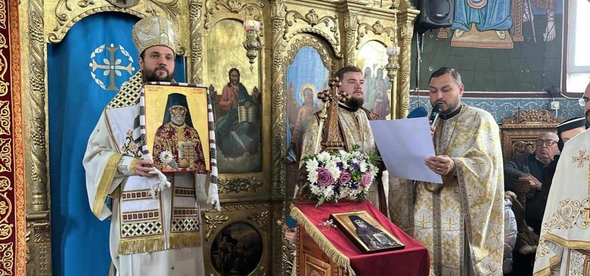 Odor de mare preț oferit în dar bisericii din satul natal al Sfântului Visarion de la Lainici 348337