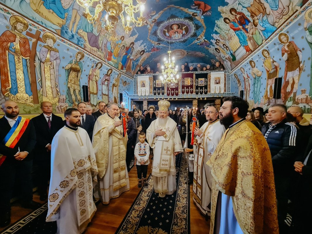 Resfințirea bisericii din Cornești, Protopopiatul Gherla 348342