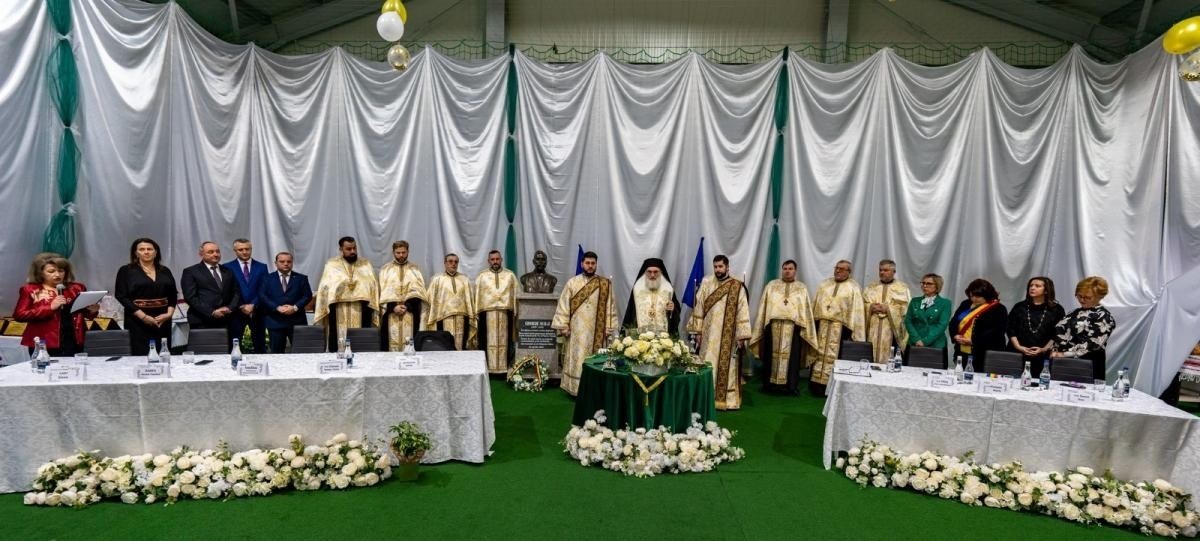 Binecuvântarea clădirii Școlii Generale „Gheorghe Nicolau” din localitatea Români, Neamț 348653