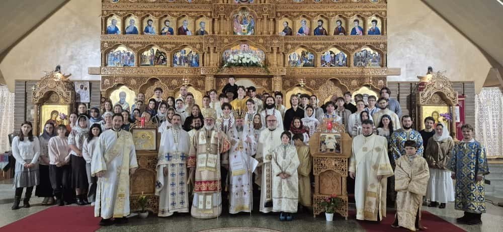 Congresul tinerilor din Mitropolia Ortodoxă Română a celor două Americi 348503