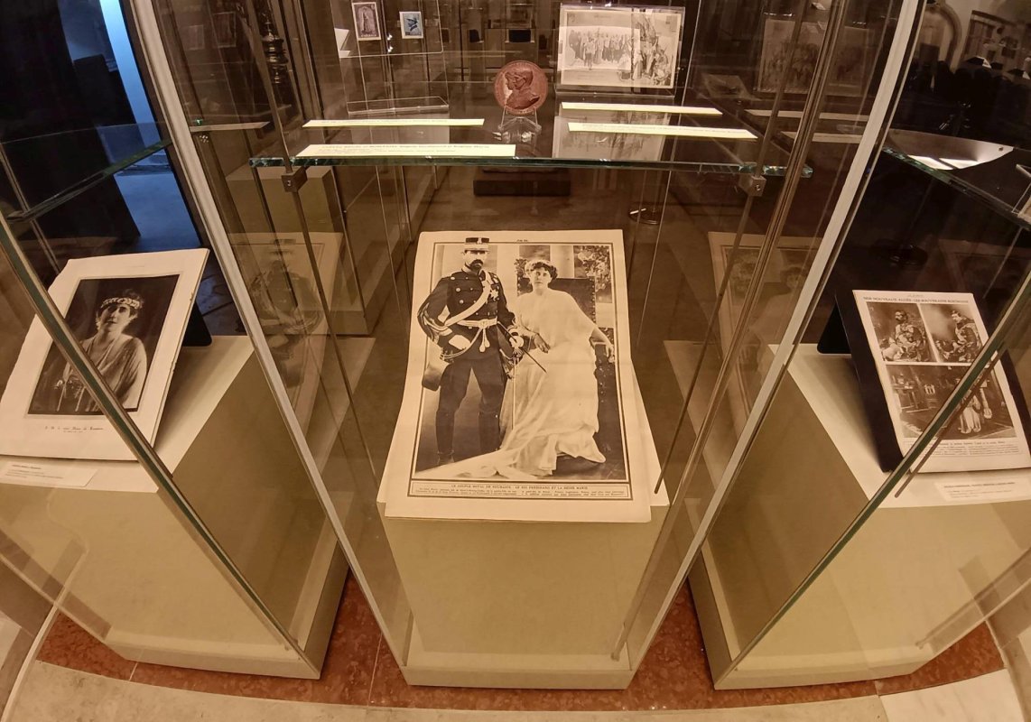 „Mărturii regale” din patrimoniul Mitropoliei Moldovei şi Bucovinei 348483