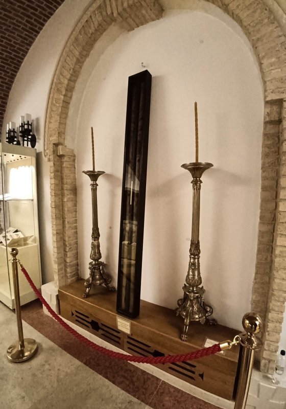 „Mărturii regale” din patrimoniul Mitropoliei Moldovei şi Bucovinei 348486