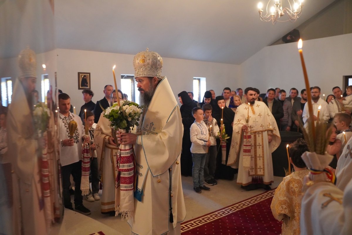 Biserica românească din Tårs, Danemarca, a fost sfințită 348753
