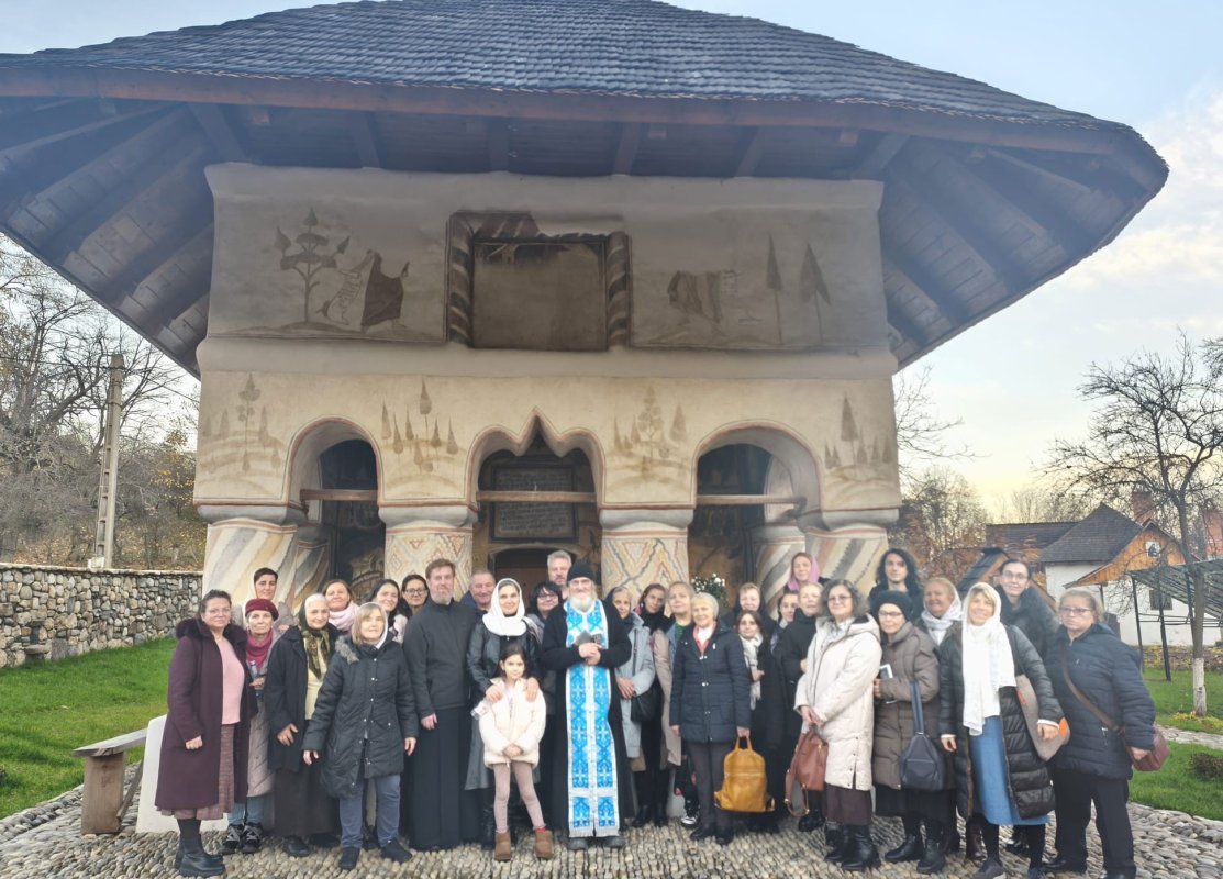 Pelerini bucureşteni la mănăstiri vâlcene 348696