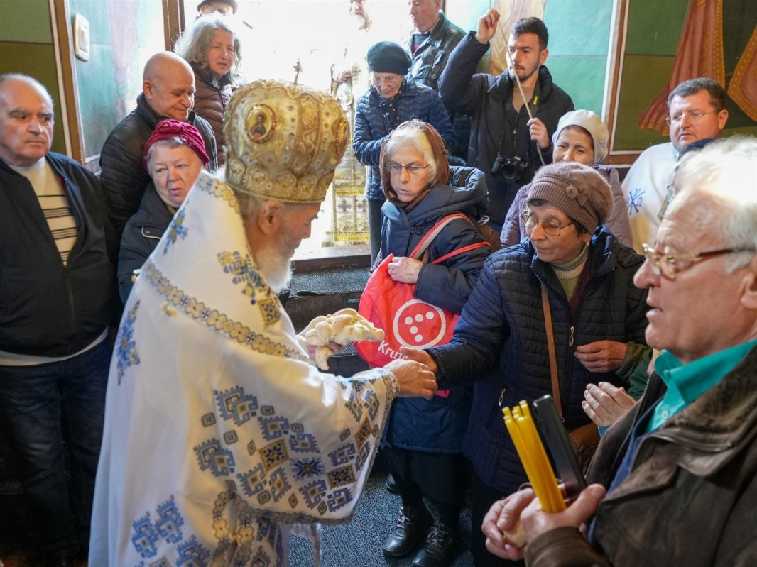 Sărbătoarea unei biserici istorice din municipiul Galaţi 348742