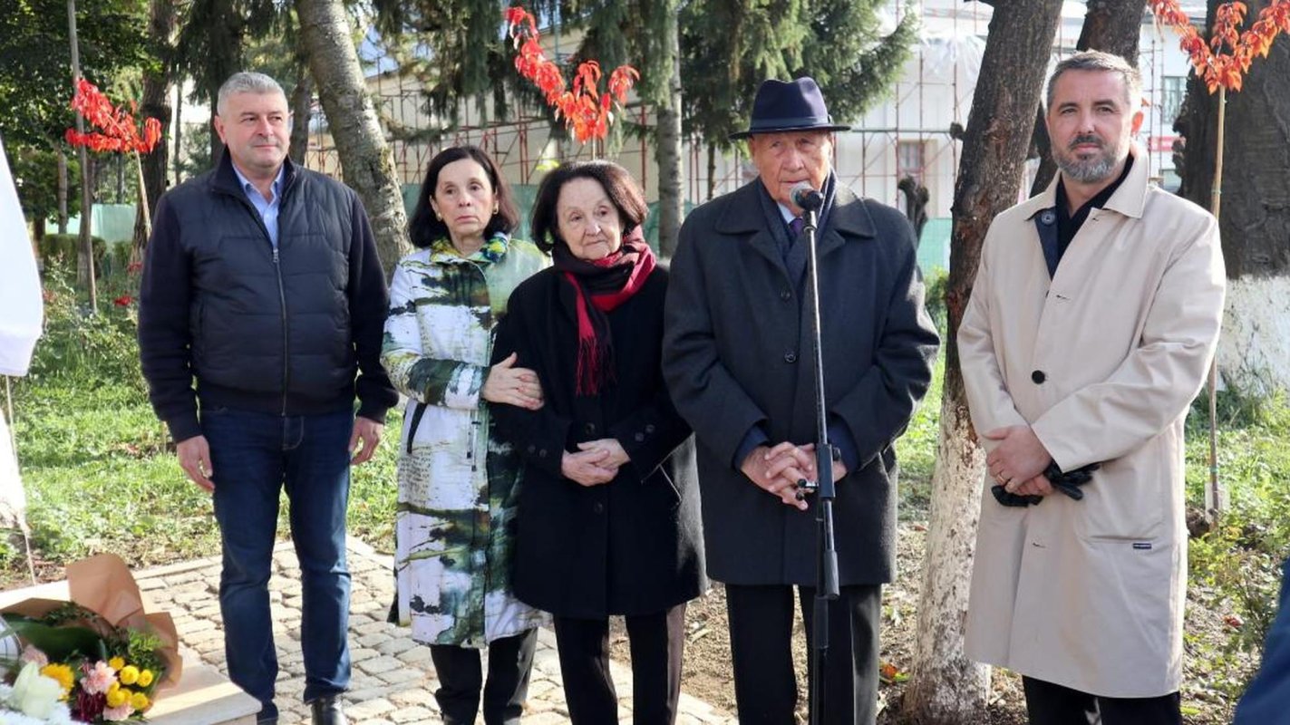 Nicolae Labiș în areopagul personalităţilor Fălticenilor-mon amour 348778