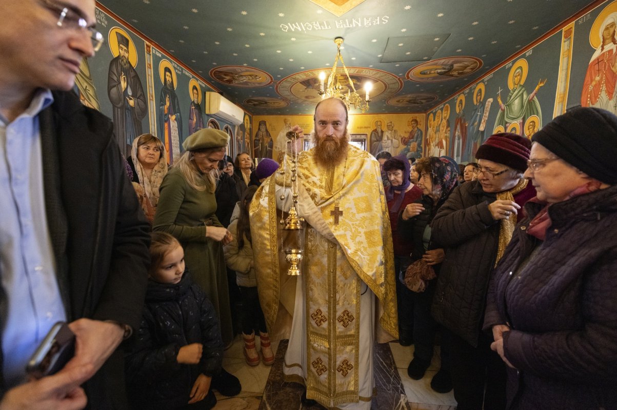 Sfântul Stelian cinstit la biserica Spitalului „Marie Curie” din București 348944