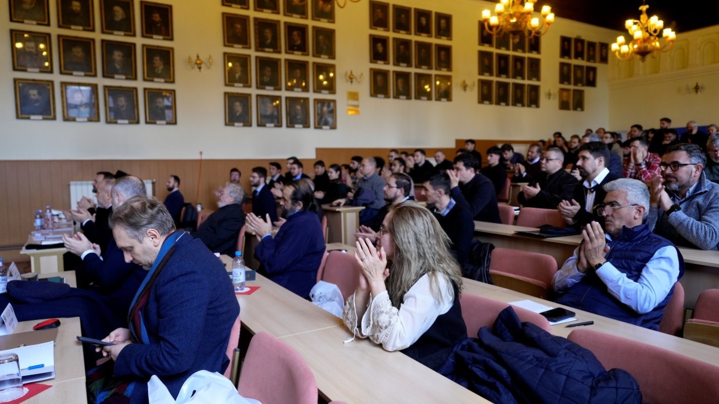 Simpozion naţional, expoziţie de carte şi workshop la Sibiu 348985