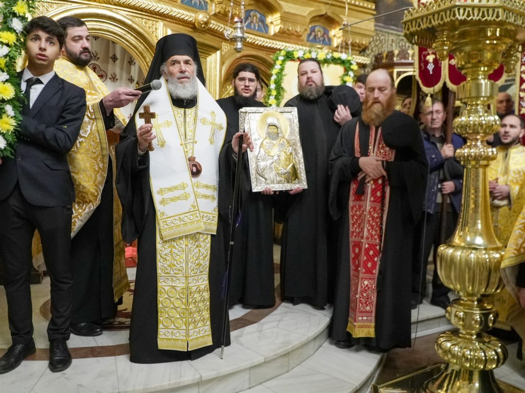 Procesiunea „Călători pe cărările sfinţilor” la Galaţi 349152