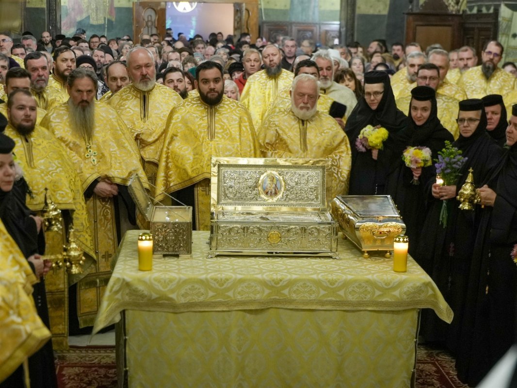 Procesiunea „Călători pe cărările sfinţilor” la Galaţi 349153