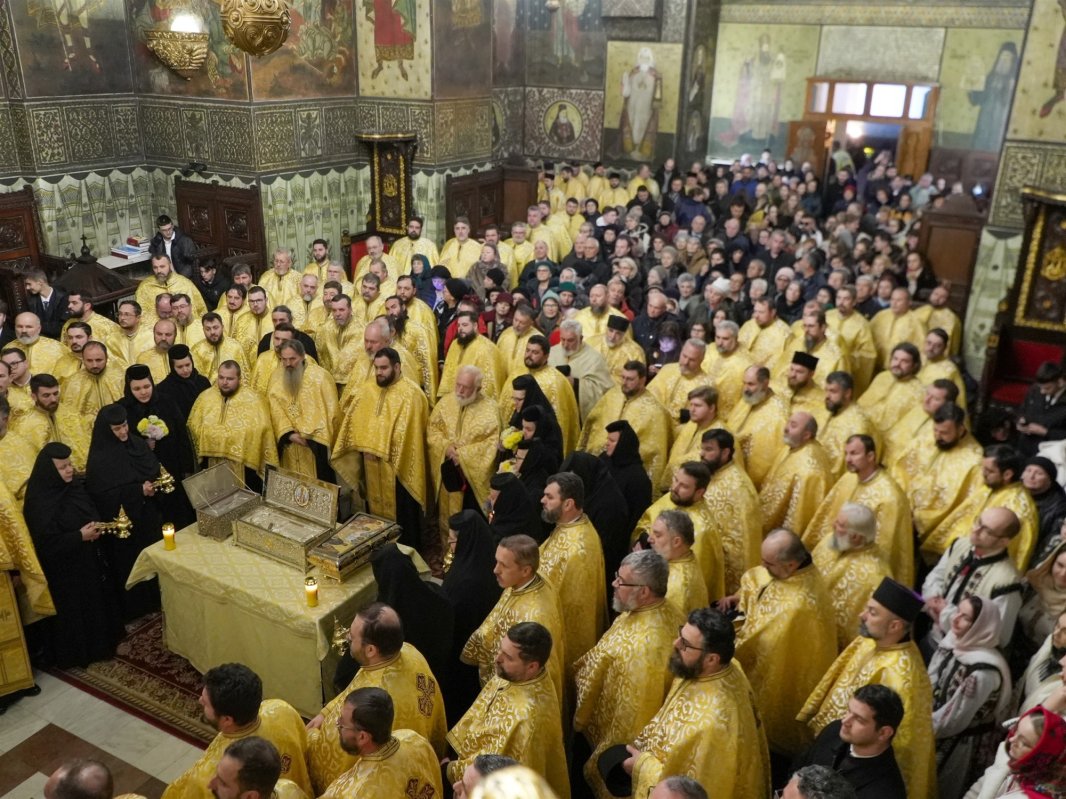 Procesiunea „Călători pe cărările sfinţilor” la Galaţi 349155