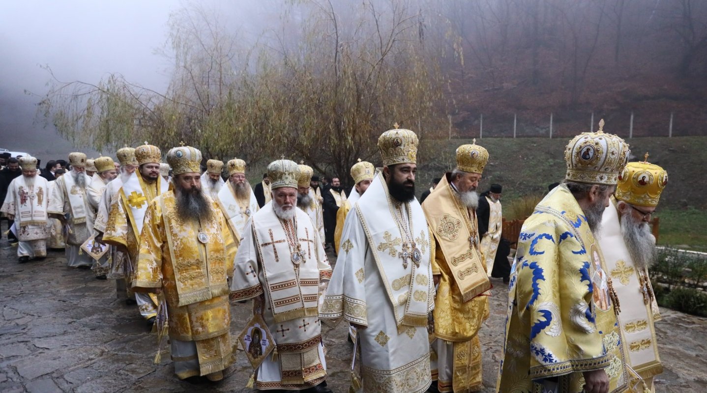 Proclamarea canonizării Sfântului Cuvios Mărturisitor Arsenie de la Prislop 349211