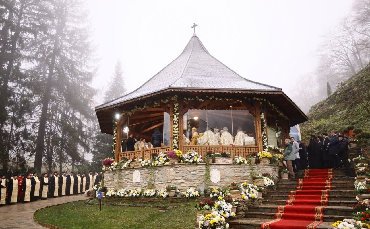 Proclamarea canonizării Sfântului Cuvios Mărturisitor Arsenie de la Prislop 349216