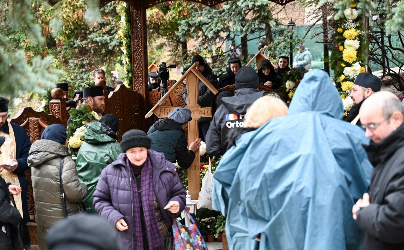 Proclamarea canonizării Sfântului Cuvios Mărturisitor Arsenie de la Prislop 349231