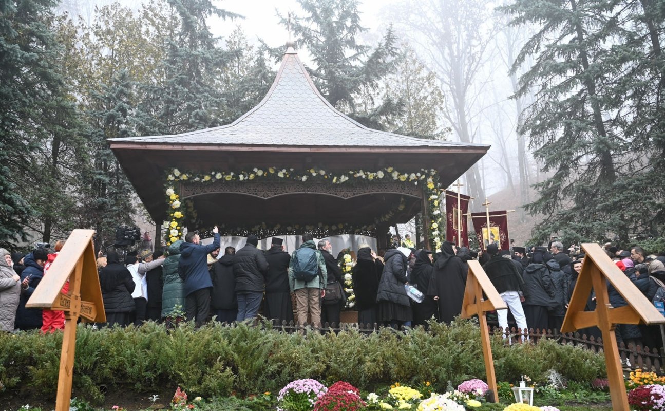 Proclamarea canonizării Sfântului Cuvios Mărturisitor Arsenie de la Prislop 349240