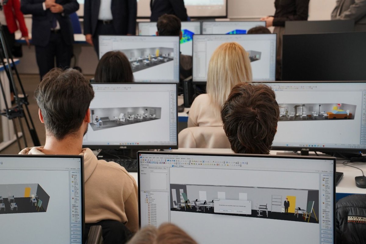 Cercetare şi inovaţie la Politehnica Bucureşti  349056