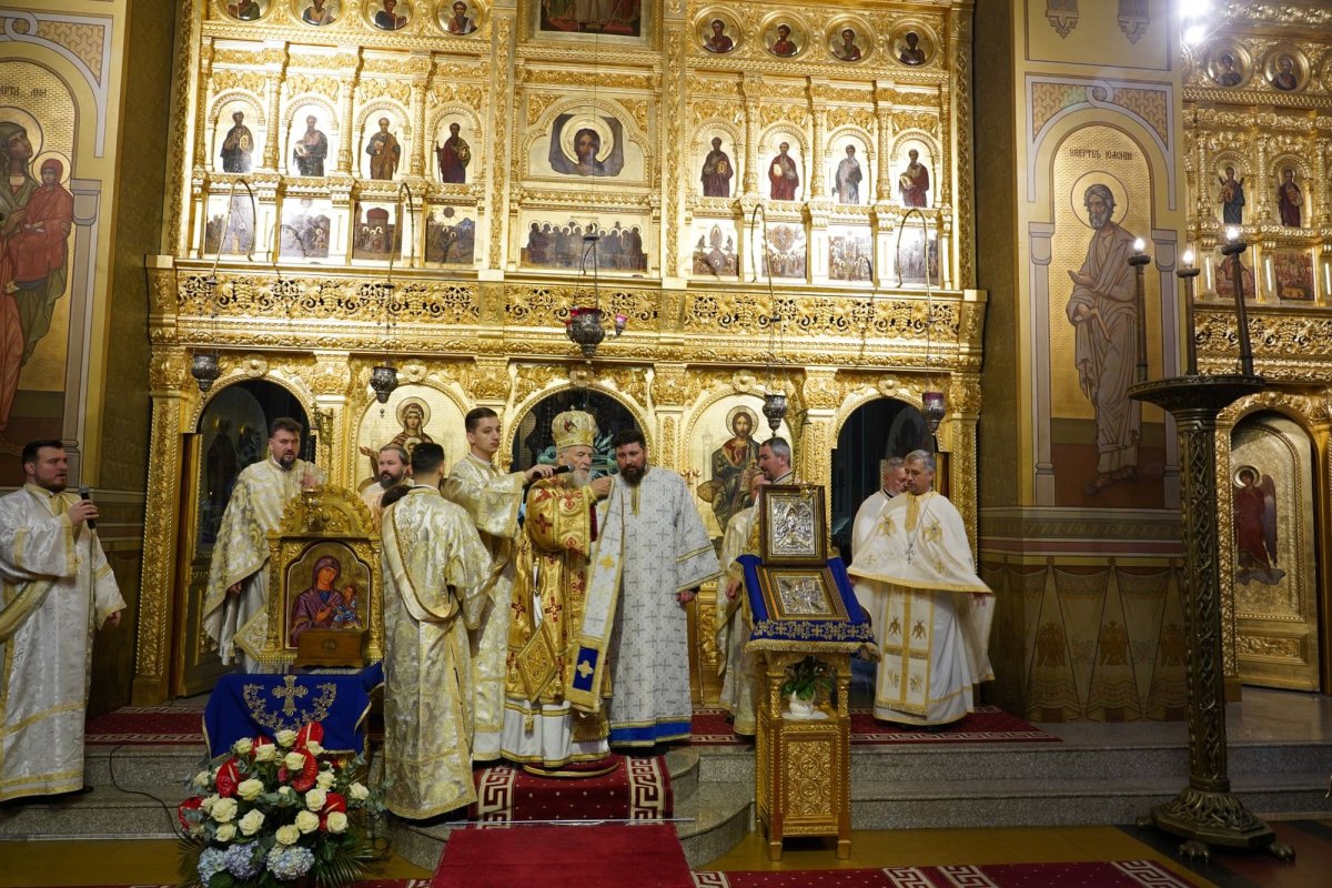 Ocrotitorul României cinstit în eparhii din Muntenia și Dobrogea 349399