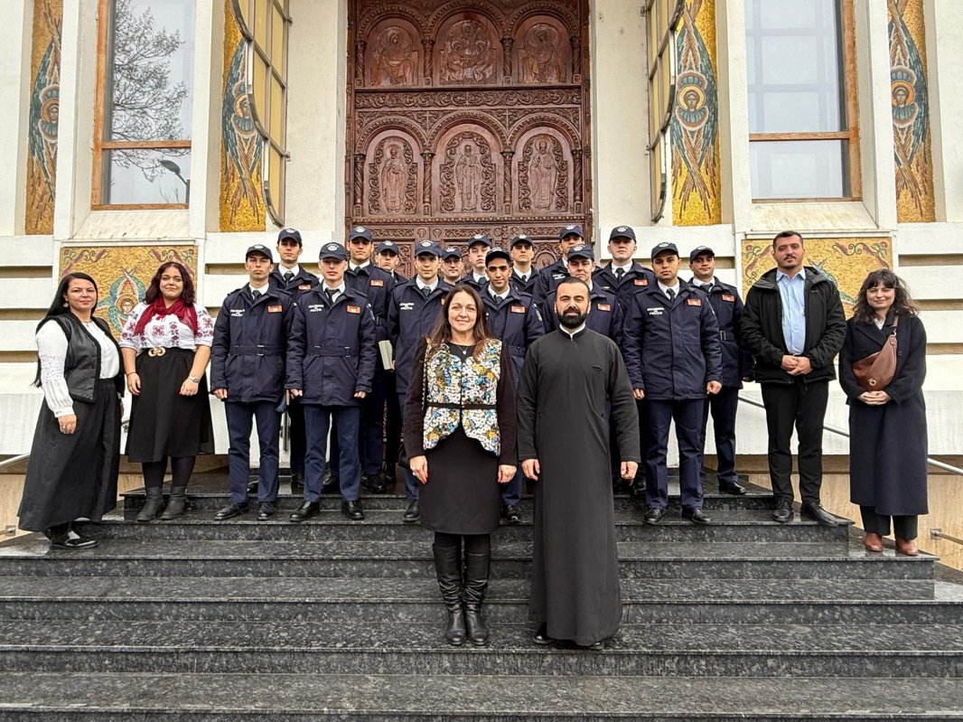 Sărbătoare națională bisericească marcată într‑o parohie bucureșteană 349364