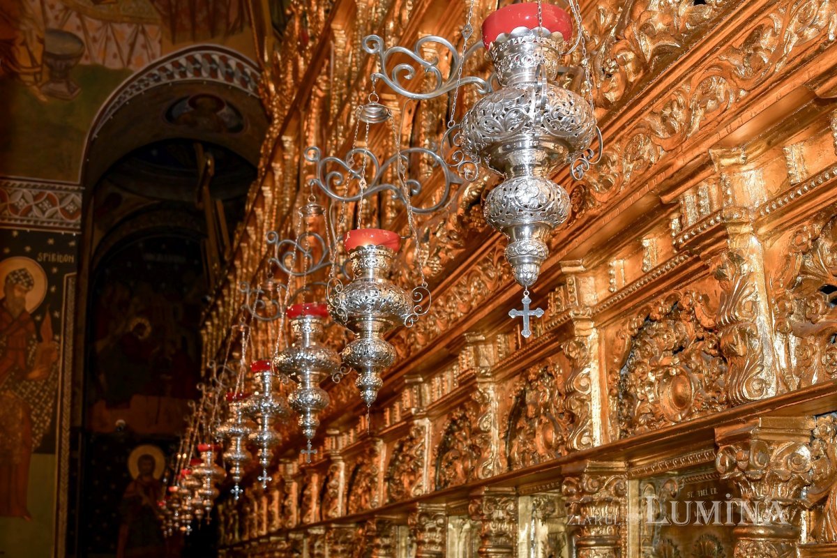 Alegerea între bine și rău 274536