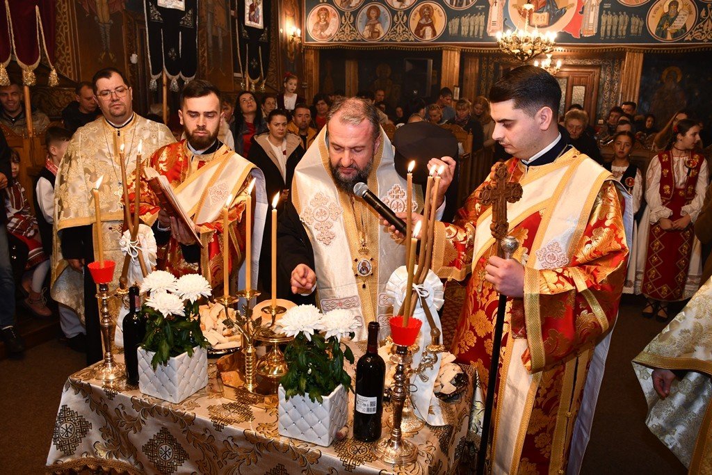 Binecuvântare arhierească în Parohia Mâtnicu Mare din Banat 349777