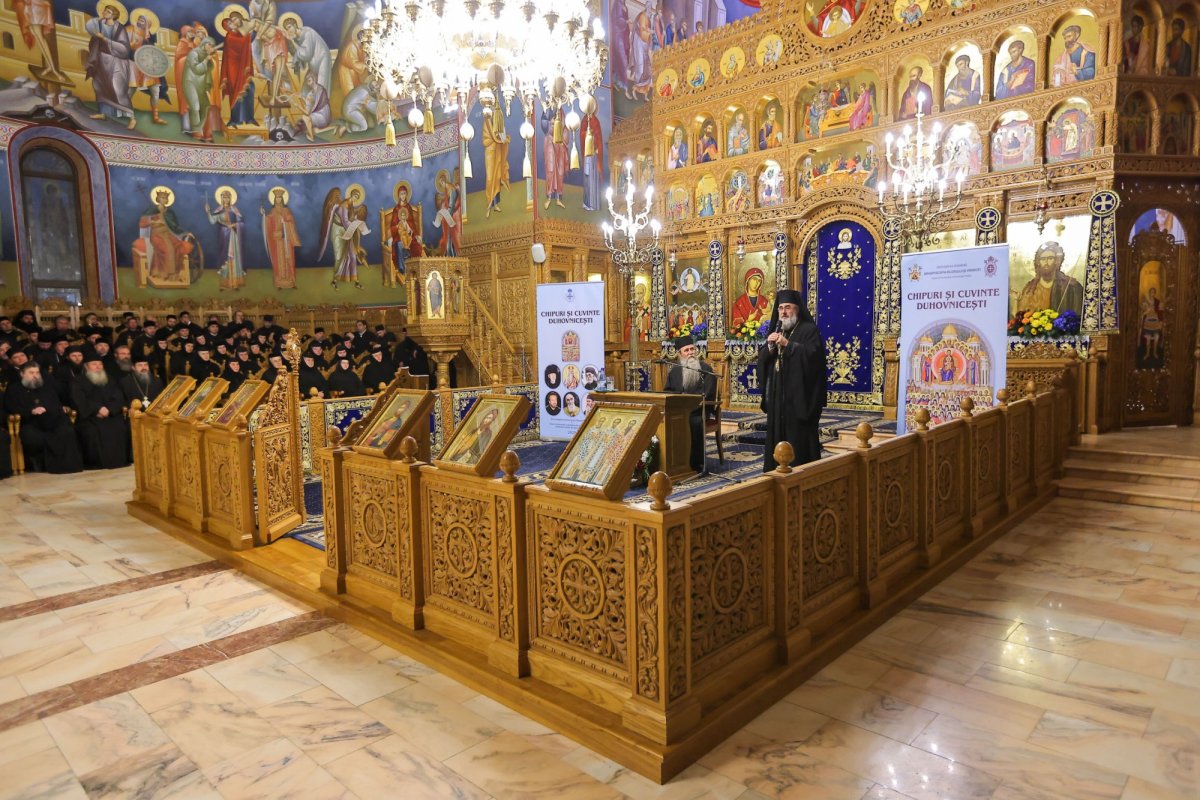 Părintele Arsenie Muscalu a conferențiat la Buzău 349772