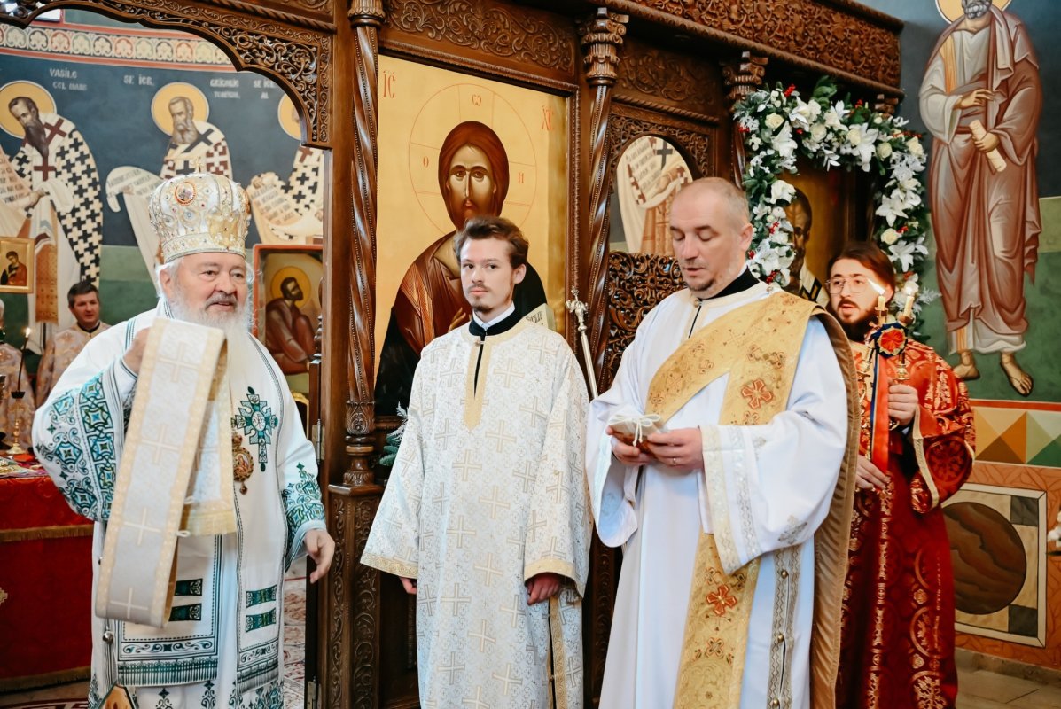 Hramul paraclisului Facultății de Teologie Ortodoxă din Cluj-Napoca 349956