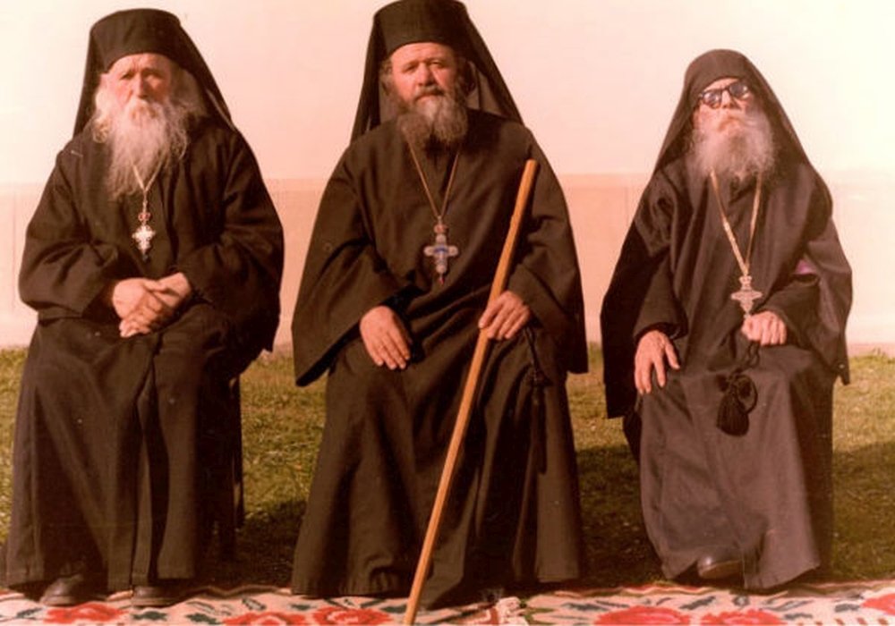 Prietenii de la Mălini ai Sfântului Cleopa 349117