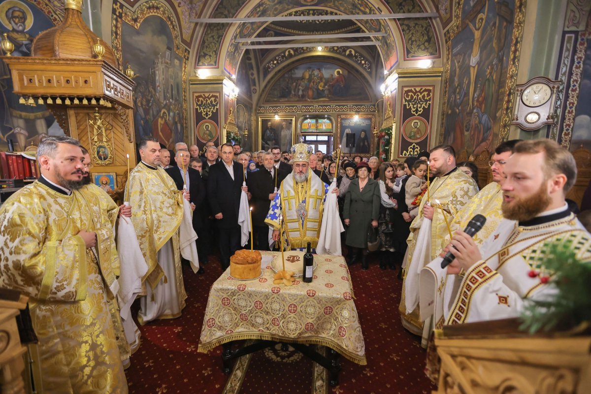 Cinstirea ierarhului milostiv iubit de copii, în Muntenia și Dobrogea 350015