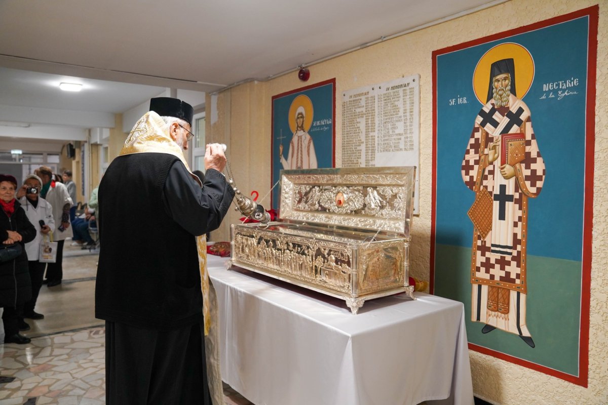 Rugăciune şi filantropie de ziua Sfintei Muceniţe Filofteia 350073