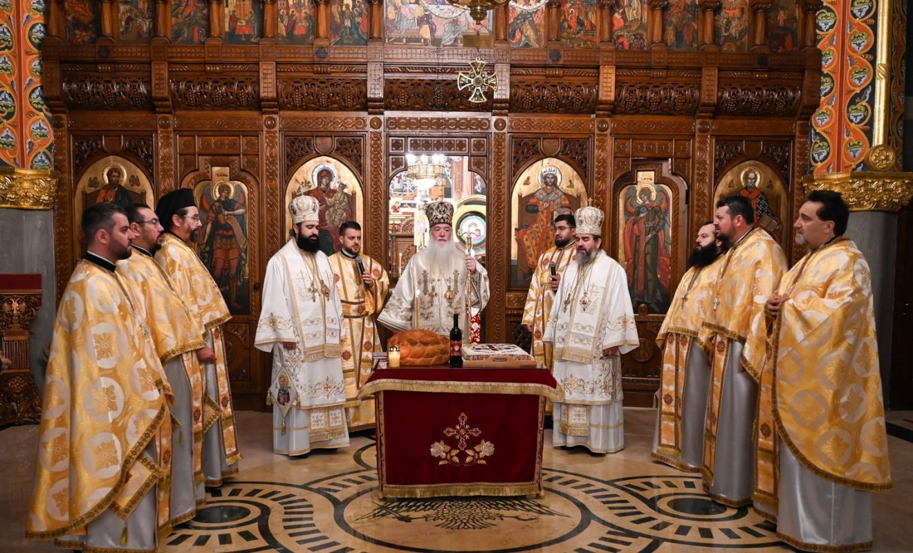 Hramul de iarnă al Catedralei Episcopale din Deva 350137