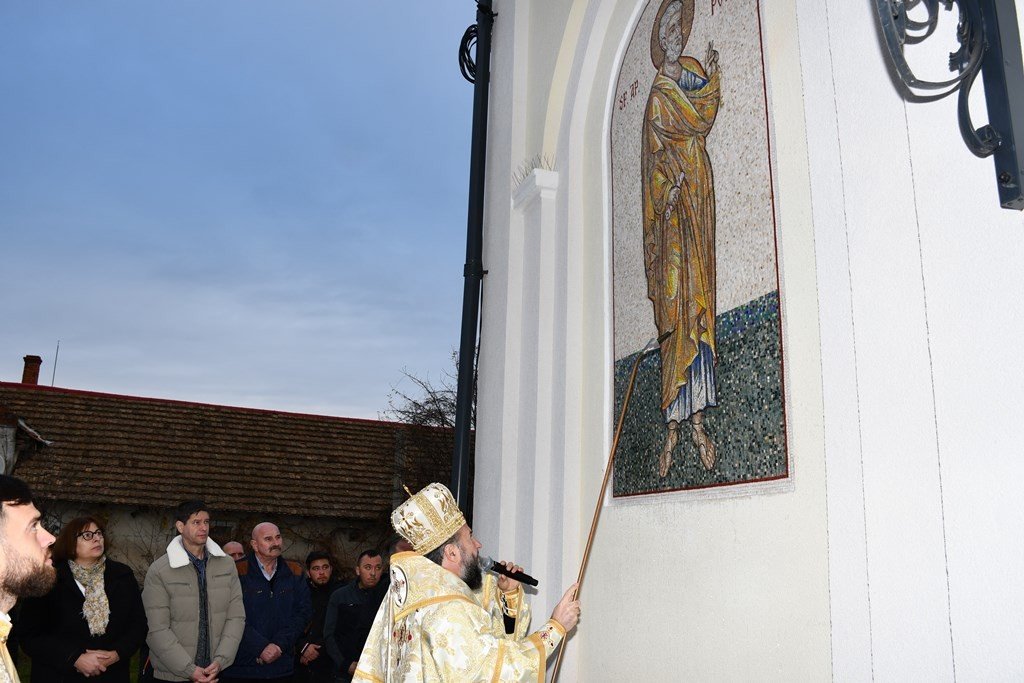 Înnoire la biserica din Prisaca, județul Caraș‑Severin 350167