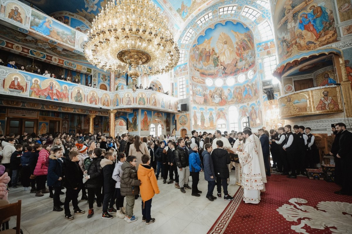 Sărbătoare pentru elevii Liceului Ortodox „Sfântul Nicolae” din Zalău 350142