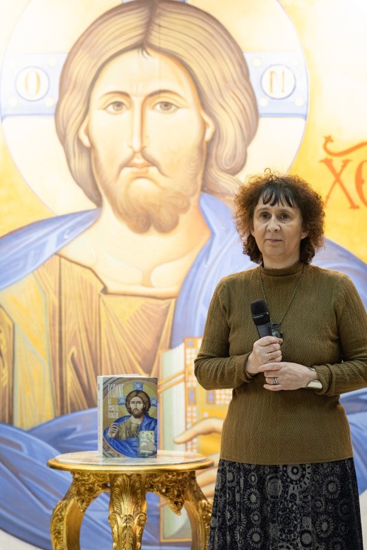 Volum monumental dedicat mozaicurilor Catedralei Naționale 350183