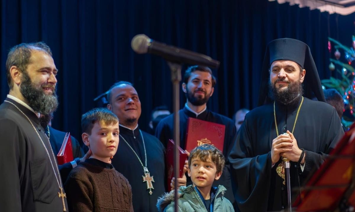 Concertul „Rugă și colindă” la Dărmănești 350230