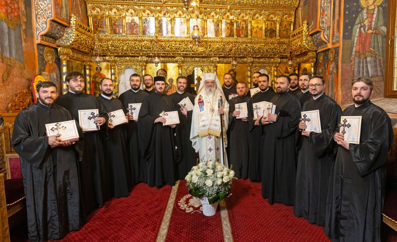 Hirotesii de noi duhovnici în Arhiepiscopia Bucureștilor  350251