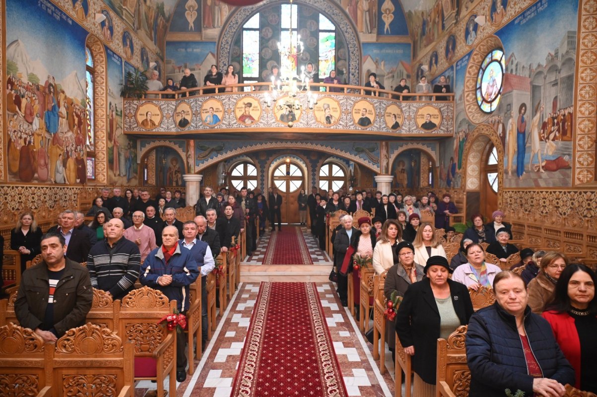 Slujiri arhiereşti la Oradea 350223